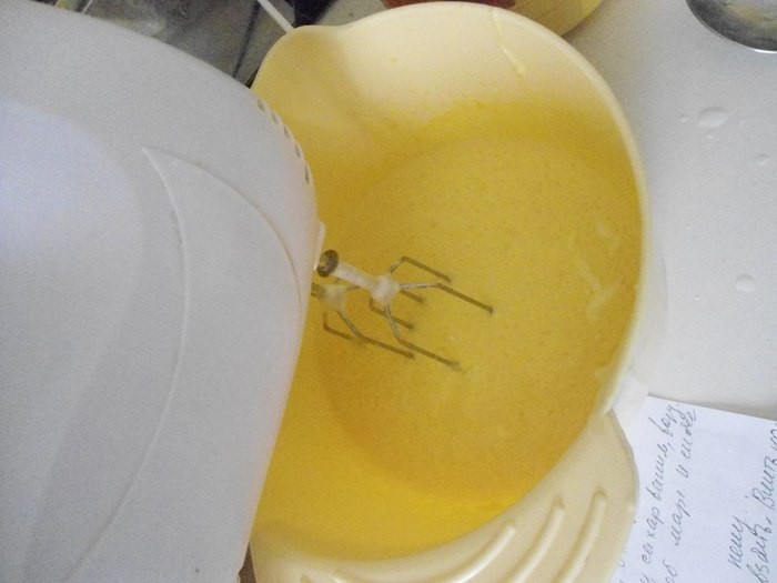 взбиваем тесто взбиваем тесто