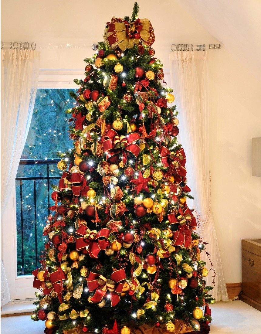 Стильное оформление новогодней елки