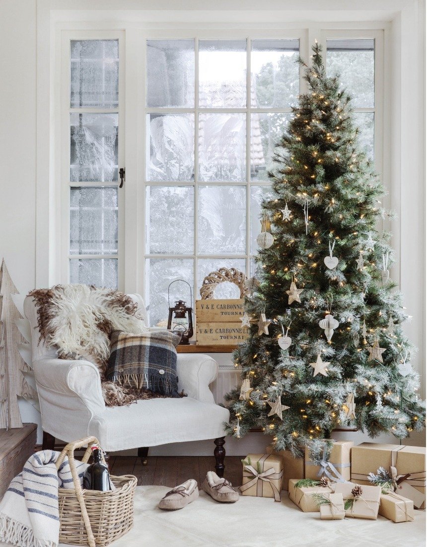 Стильное оформление новогодней елки в скандинавском стиле 