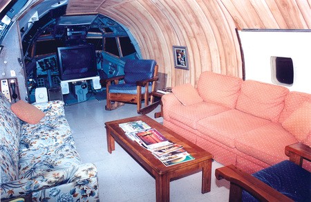 Дом в самолете