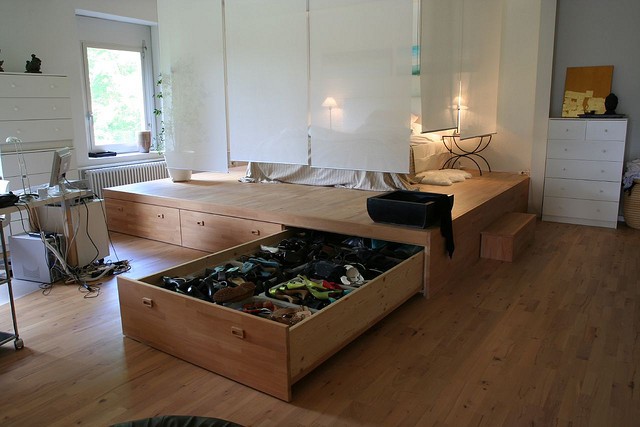 подиум в спальне