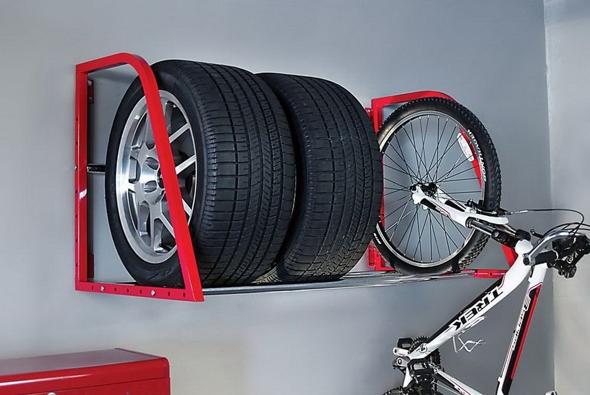 Где хранить резину. Хранение колес в гараже. Идеи хранения колес в гараже. Правильное хранение колес в гараже. Низкопрофильная резина.