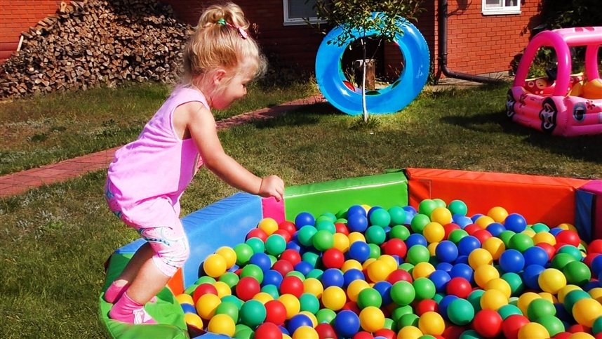 Детский бассейн