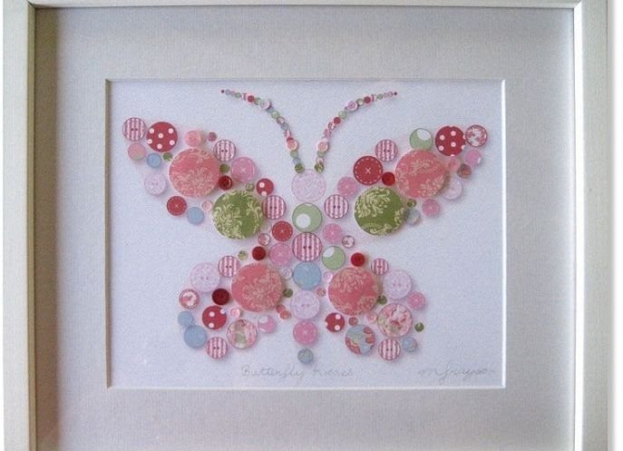 бабочка из пуговиц