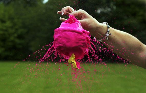 рисуем шарами с водой рисуем шарами с водой