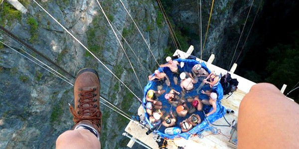 Джакузи на 150 метрах