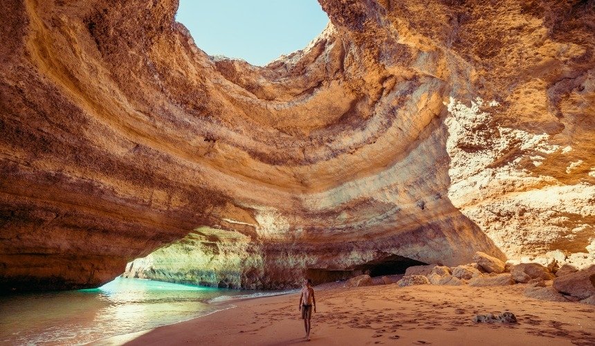 Морская пещера в Алгарве