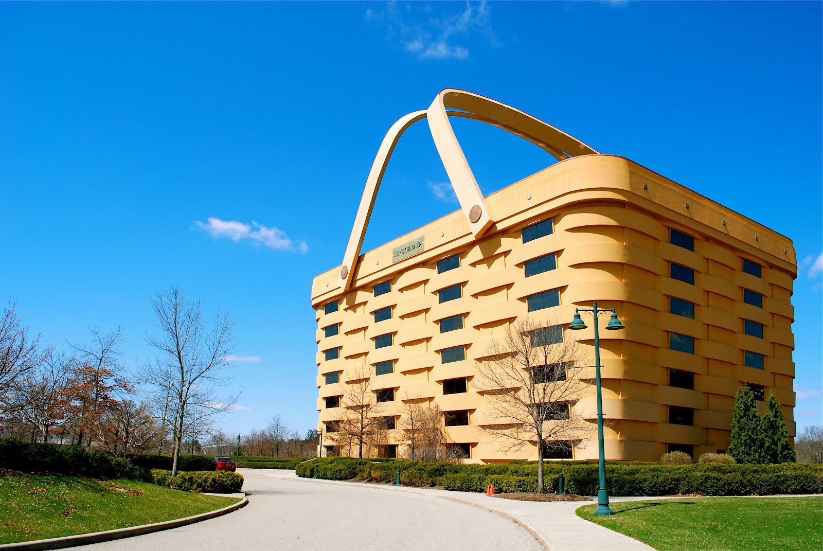 Самой необычное в мире. Здание-корзина (the Basket building), Огайо, США. Штаб квартира Longaberger — Ньюарк, штат Огайо, США. Дом-корзина (Ньюарк, штат Огайо, США). Здание корзина штат Огайо США.