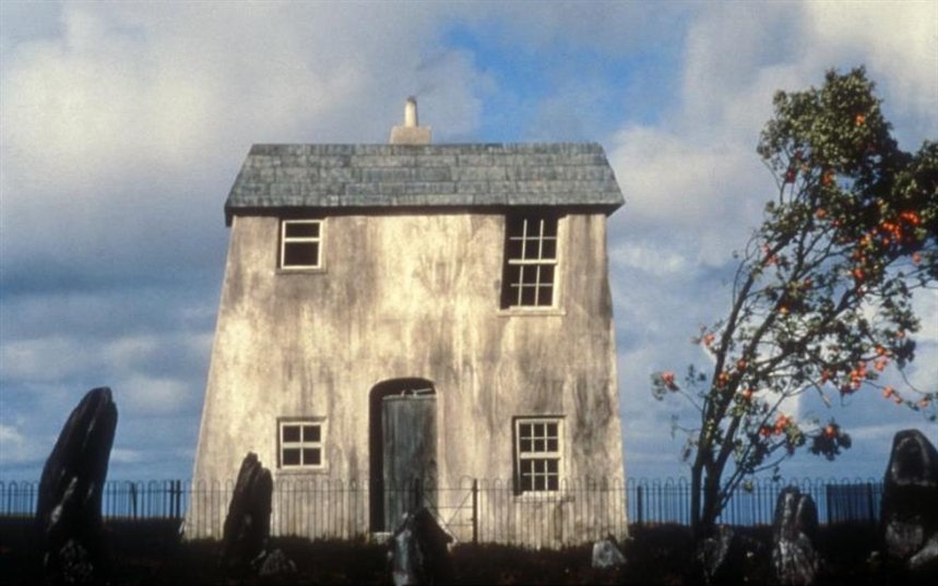 Бумажный дом