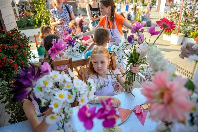 Цветочный рынок на Тверской площади