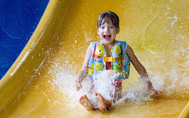 Покататься на горках в аквапарке