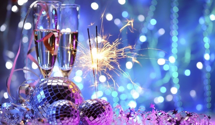 Бокалы с шампанским 