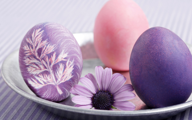 Роспись пасхальных яиц — техники, символика цвета и идеи декора