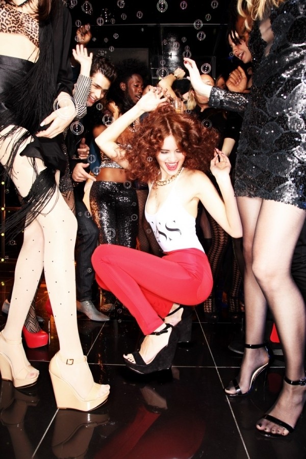 Танцы Танцы