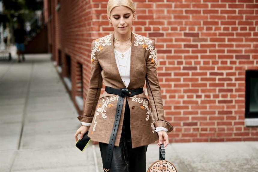 Пиджак с вышивкой Пиджак с вышивкой