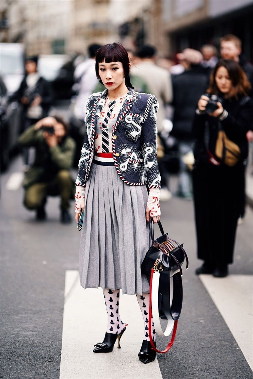 Юбка, блузка и блейзер