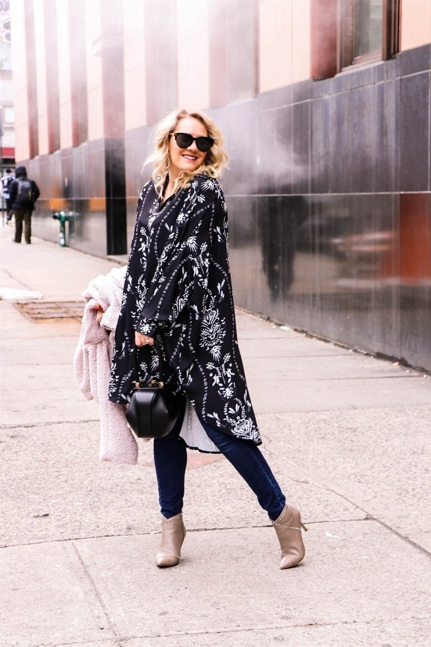 Джинсы и пончо Джинсы и пончо