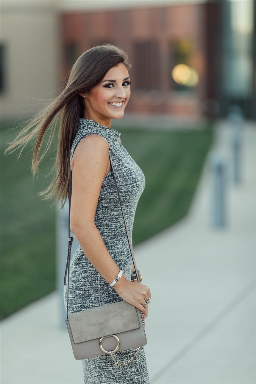 Платье-футляр Платье-футляр