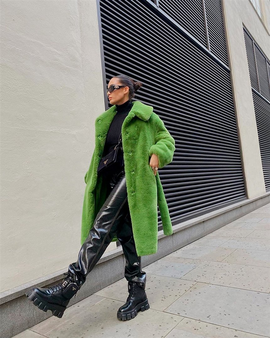 Модный образ с кожаными штанами Модный образ с кожаными штанами