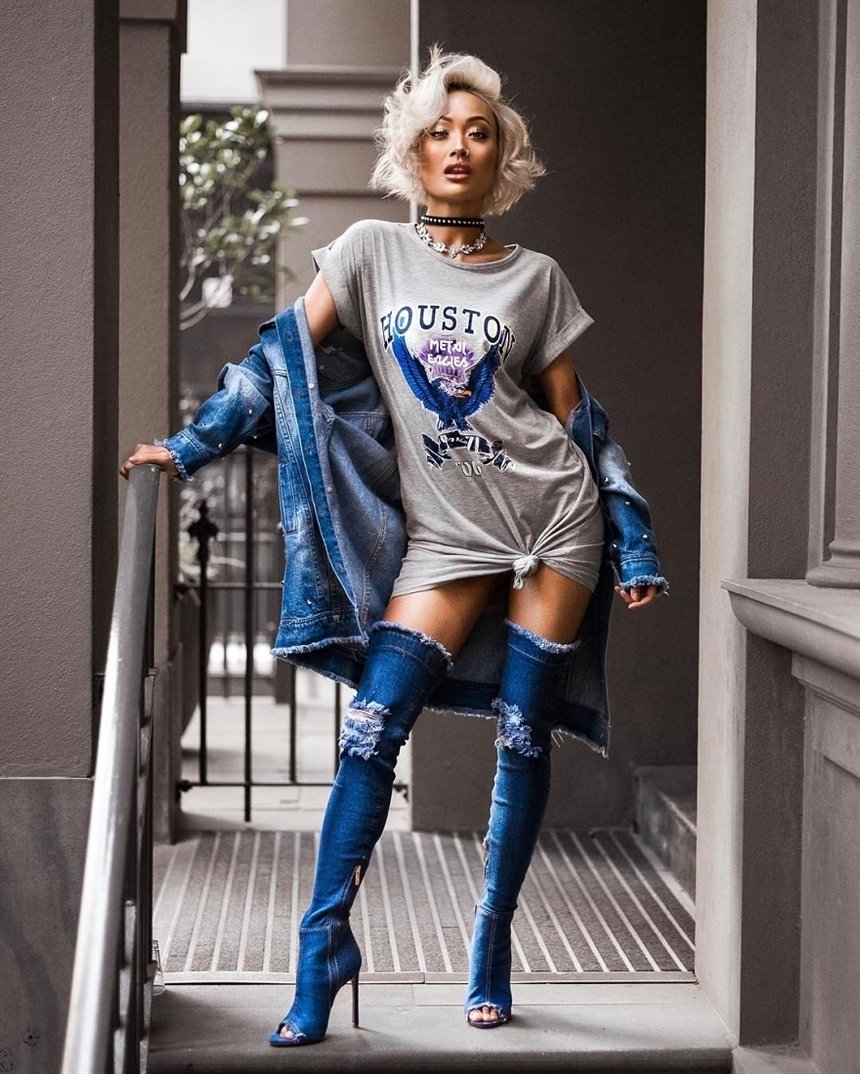 Джинсовые сапожки с курткой