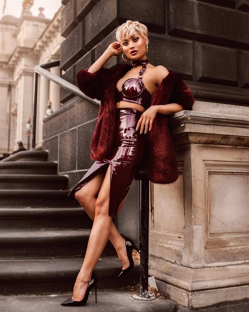 Красный полушубок Красный полушубок