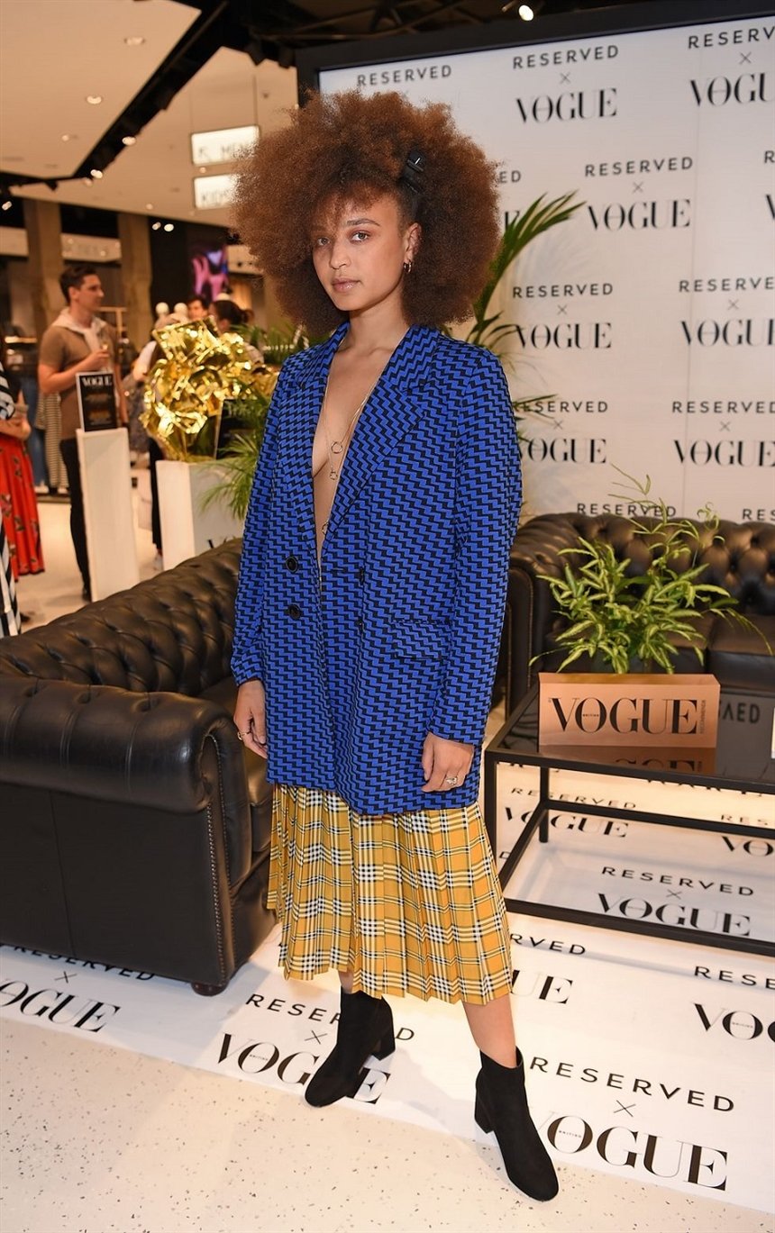 Пиджак и миди-юбка Пиджак и миди-юбка