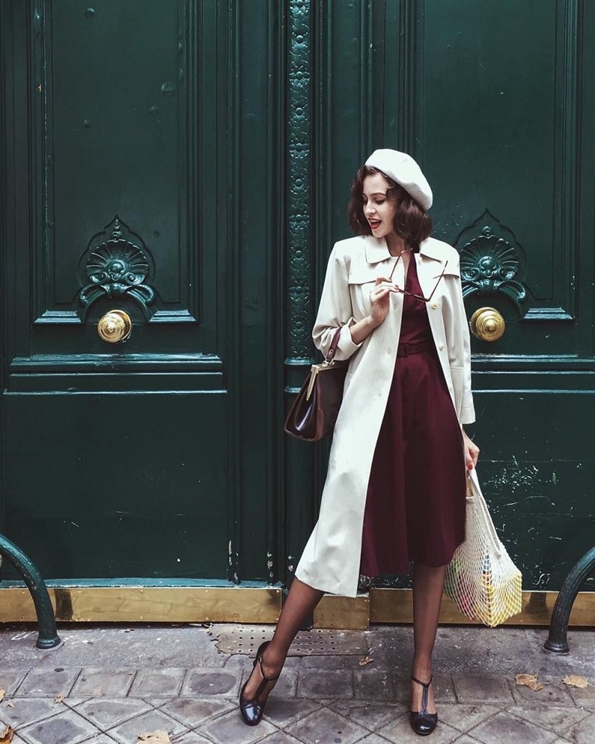 Плащ и берет Плащ и берет