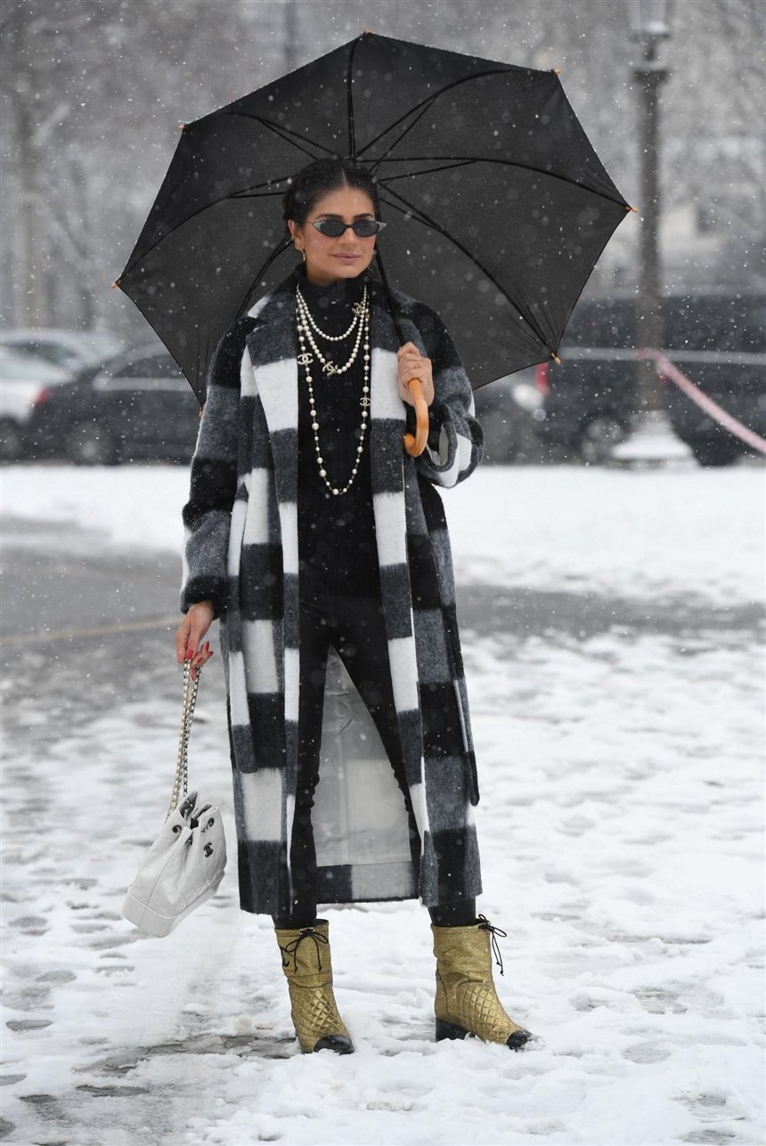 Черные джинсы и гольф Черные джинсы и гольф