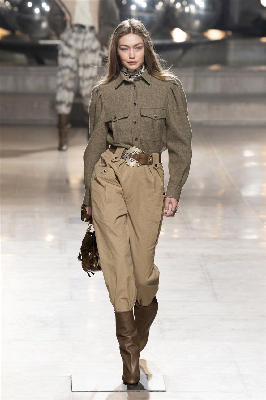 Заправленные в сапоги штаны Заправленные в сапоги штаны