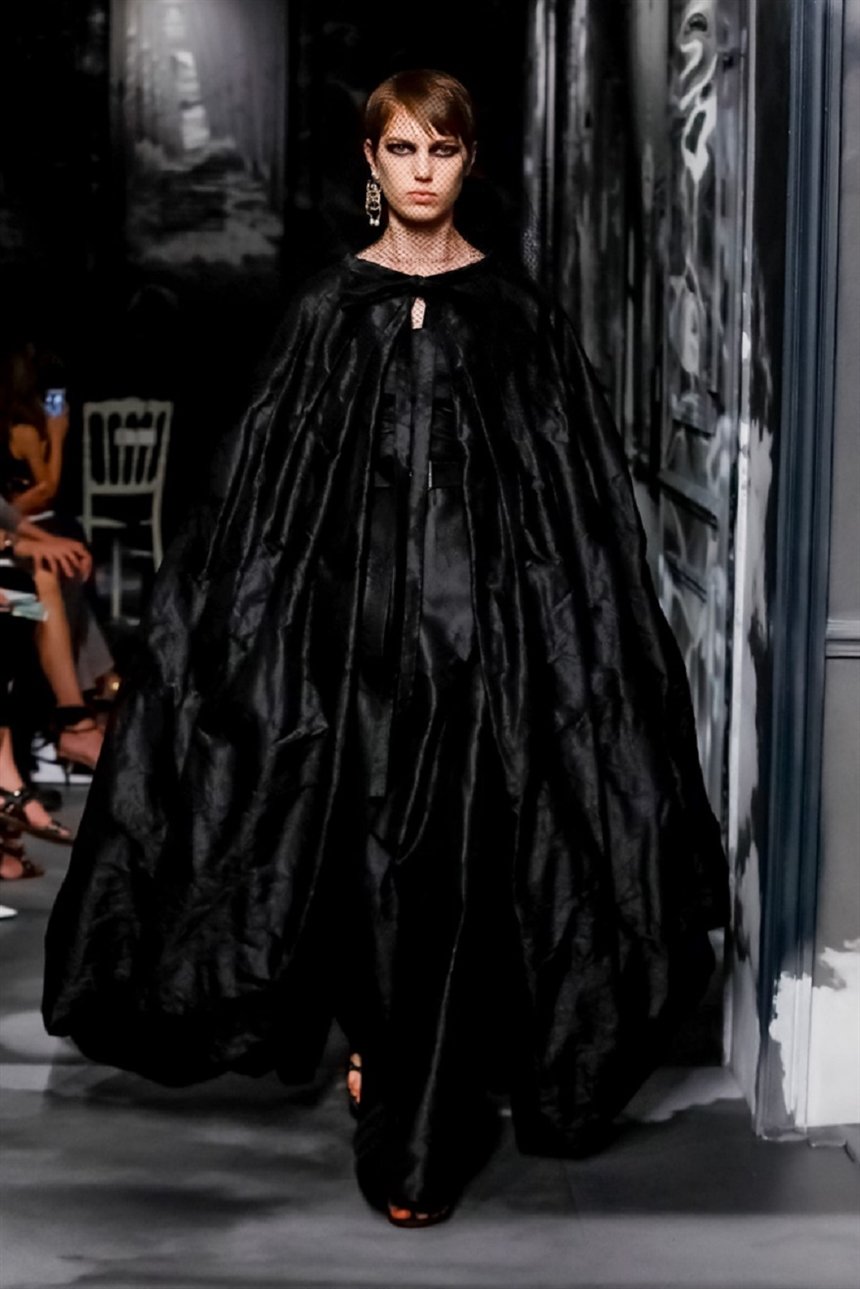 Платье и накидка