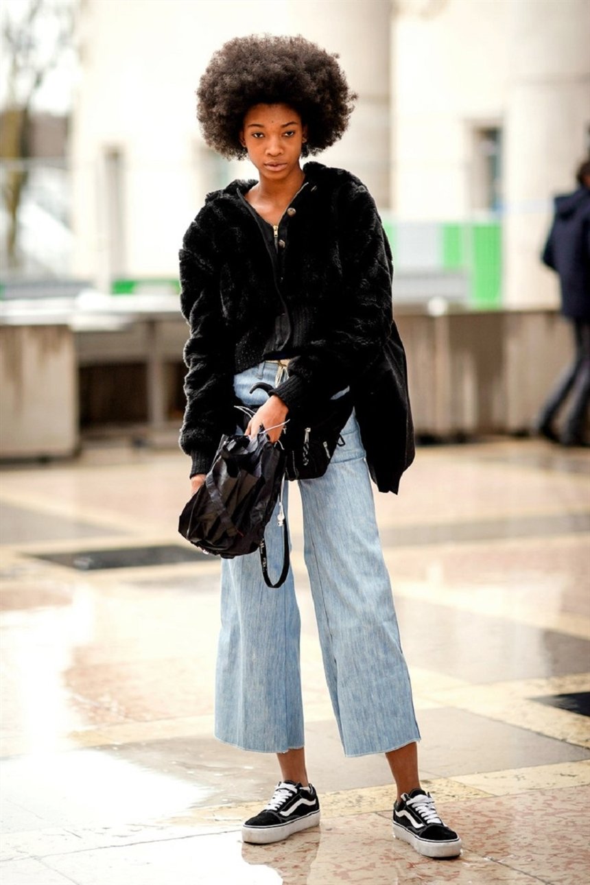 Кофта и джинсовые кюлоты Кофта и джинсовые кюлоты