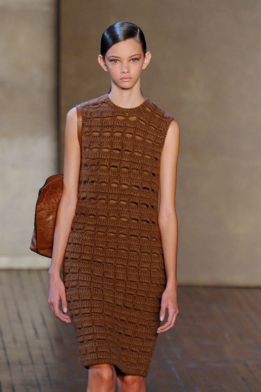 Ажурное платье-футляр Ажурное платье-футляр