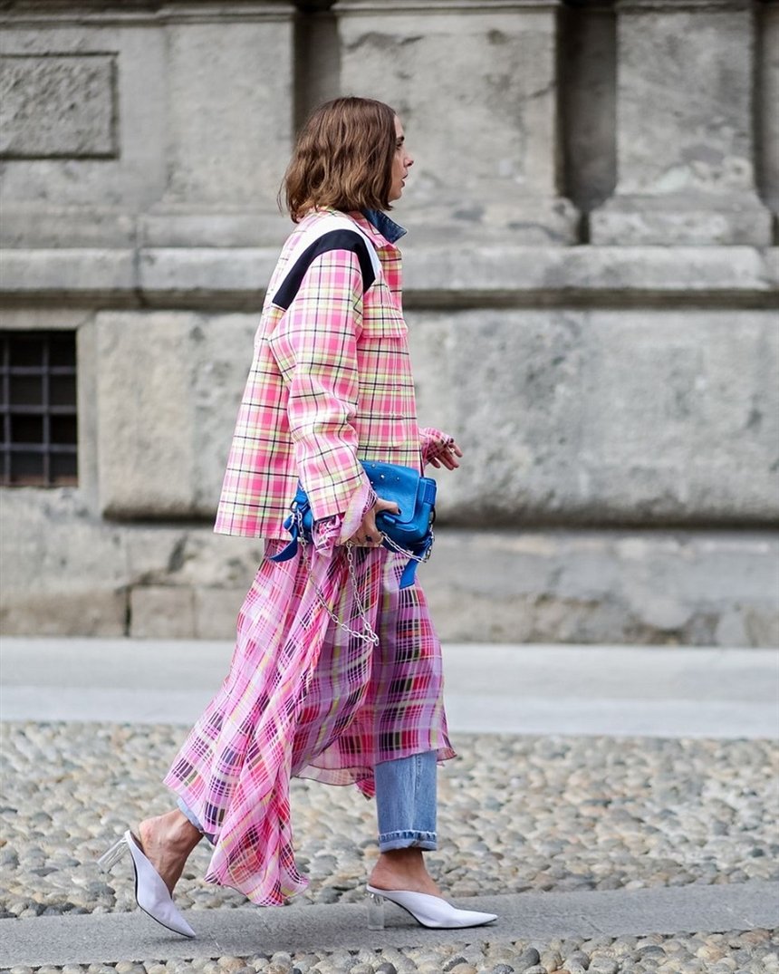 Куртка, юбка и джинсы Куртка, юбка и джинсы