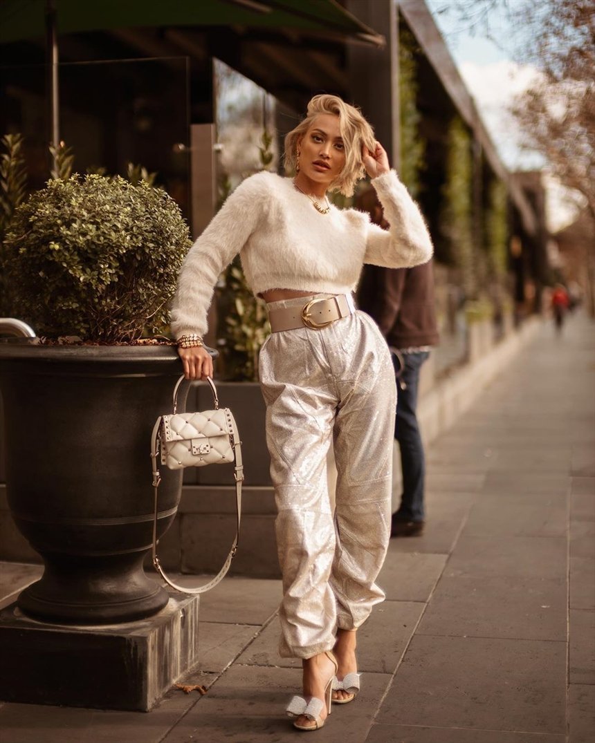 Широкие штанины Широкие штанины