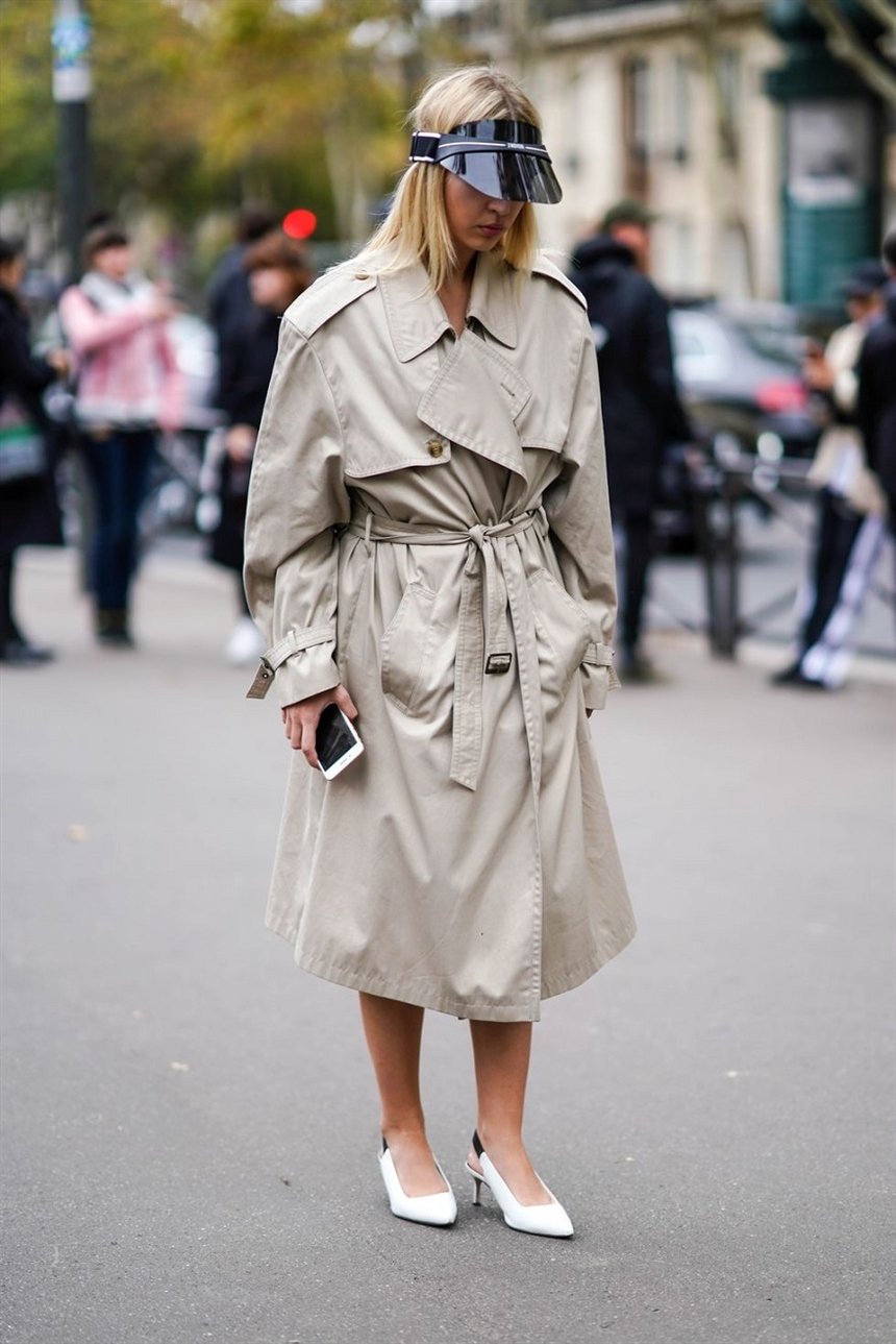 Тренч и козырек