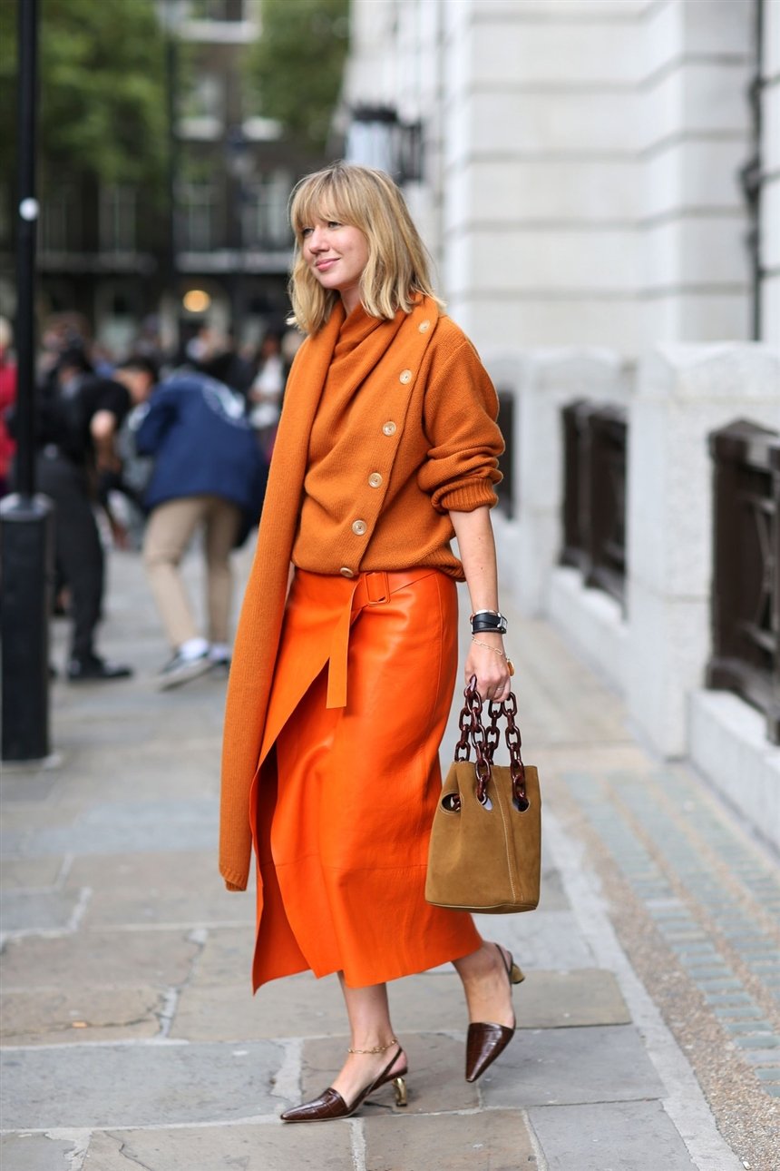 Свитер и юбка  Свитер и юбка