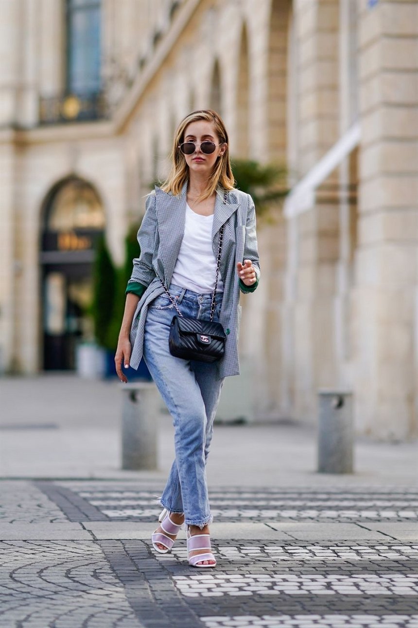 Мюли с джинсами и пиджаком Мюли с джинсами и пиджаком