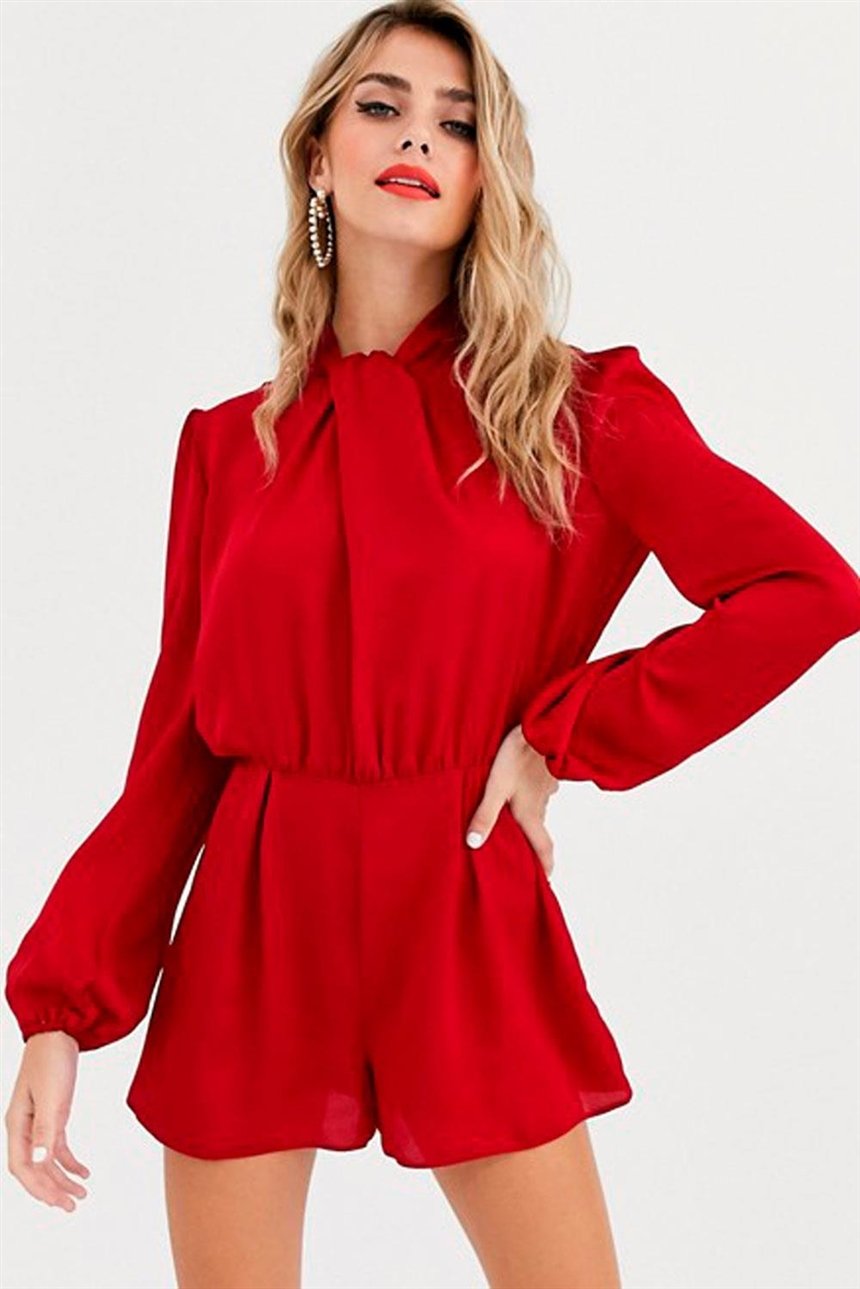 Короткий комбинезон