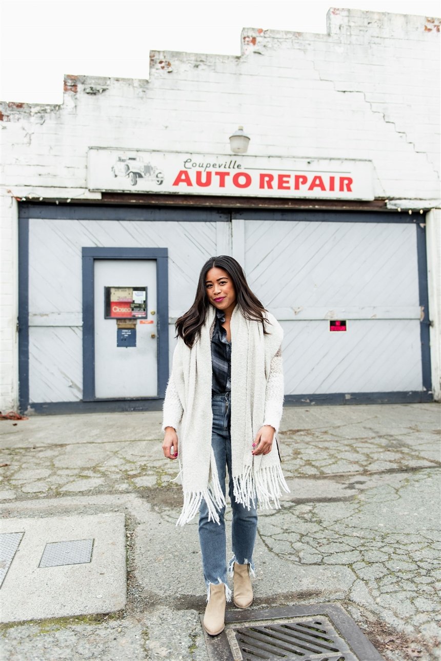 Кофта и гигантский шарф