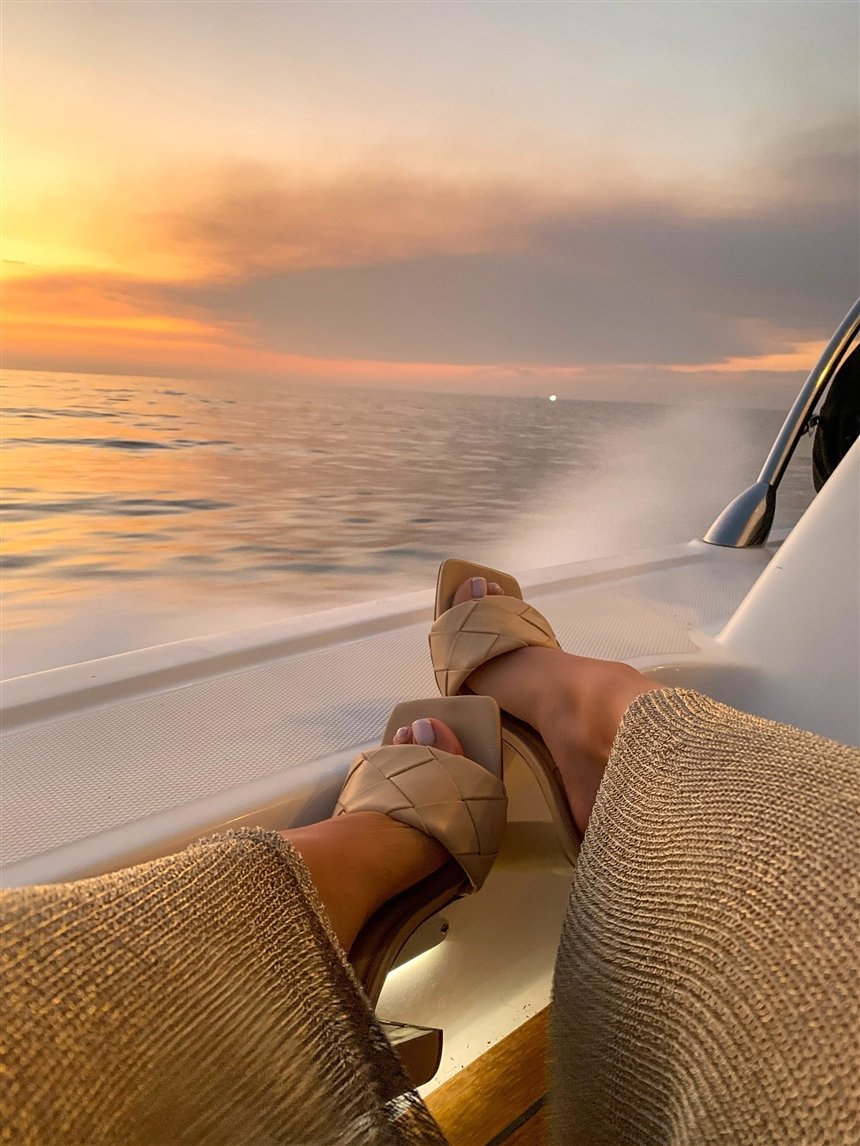 Бежевые мюли 