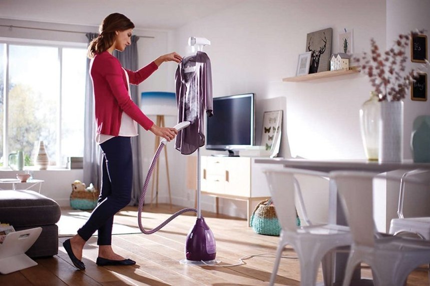 devuschka_otparivaet_odegdu devuschka_otparivaet_odegdu