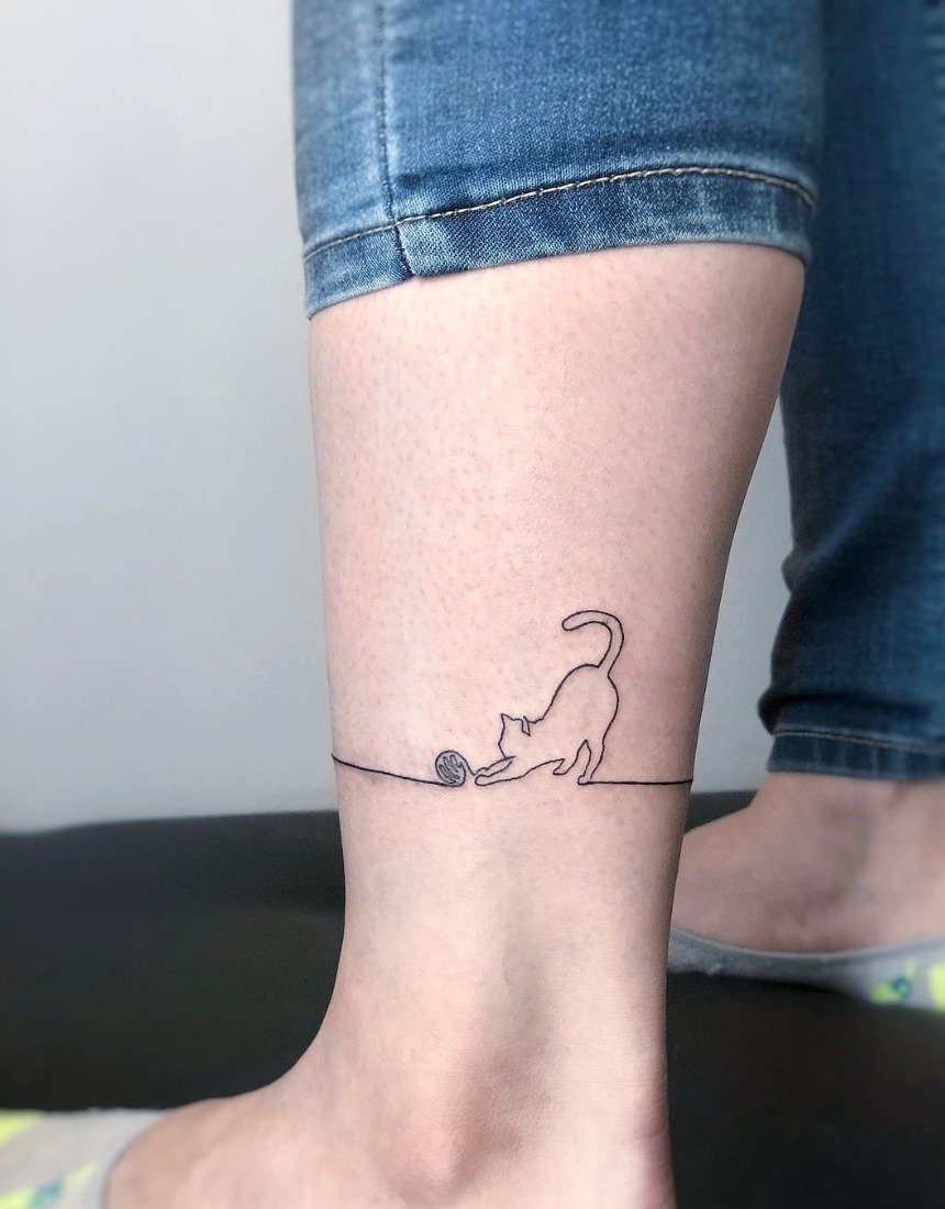 Татуировка с кошкой