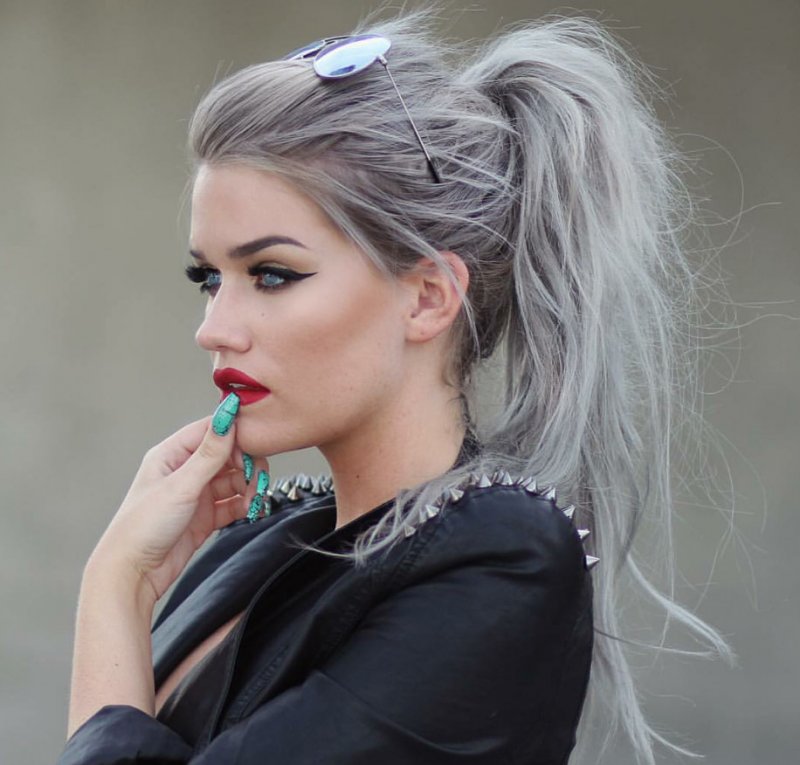 неестественный цвет волос