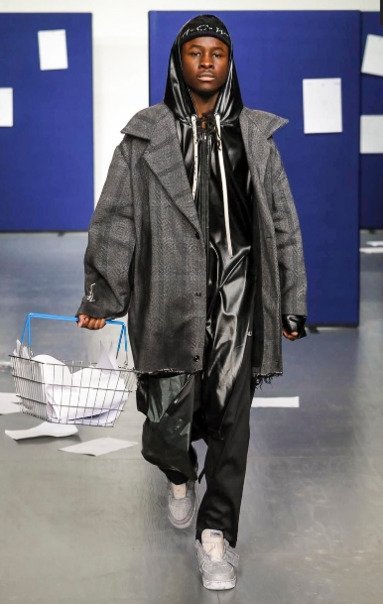 Тренд сезона черный цвет Тренд сезона черный цвет