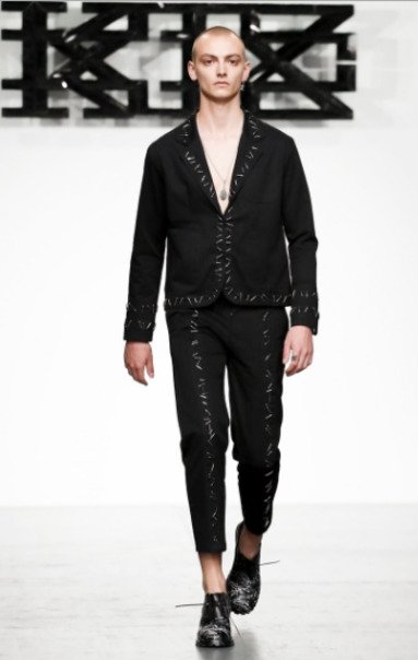 Костюм-двойка тренд сезона Костюм-двойка тренд сезона