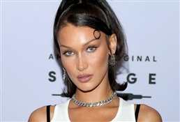 Модные тенденции 2000-х: одеваемся, как Белла Хадид