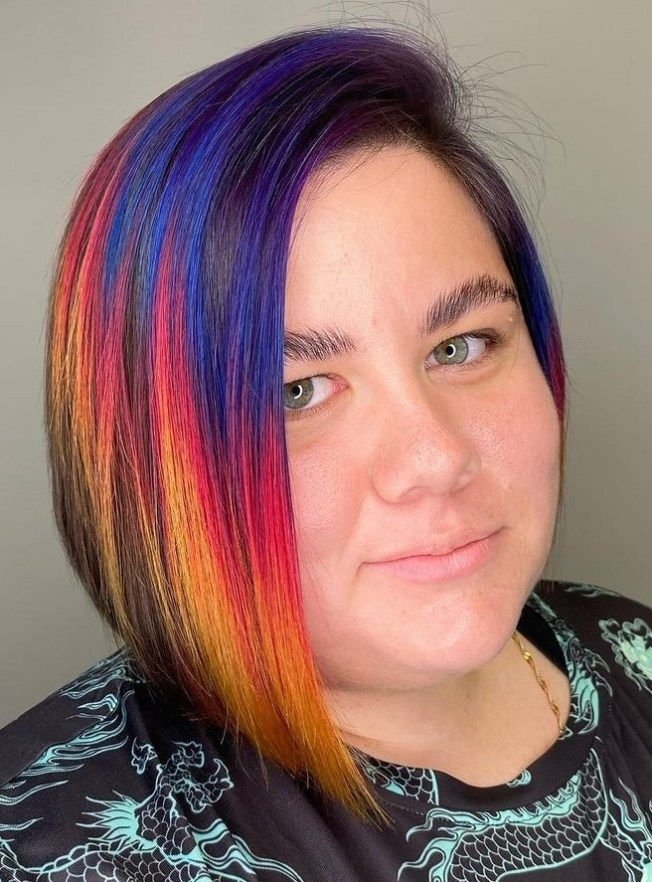 Прически для круглолицых дам