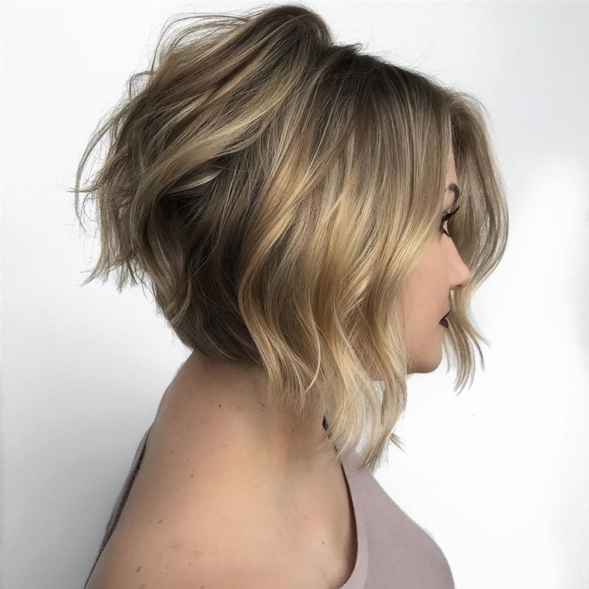 Прически для круглолицых дам