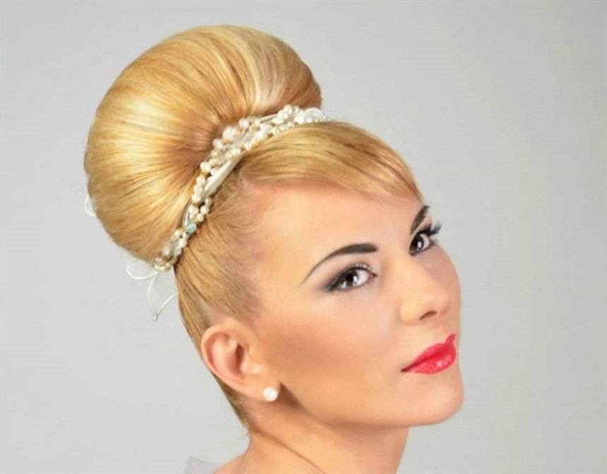 Прическа-пучок