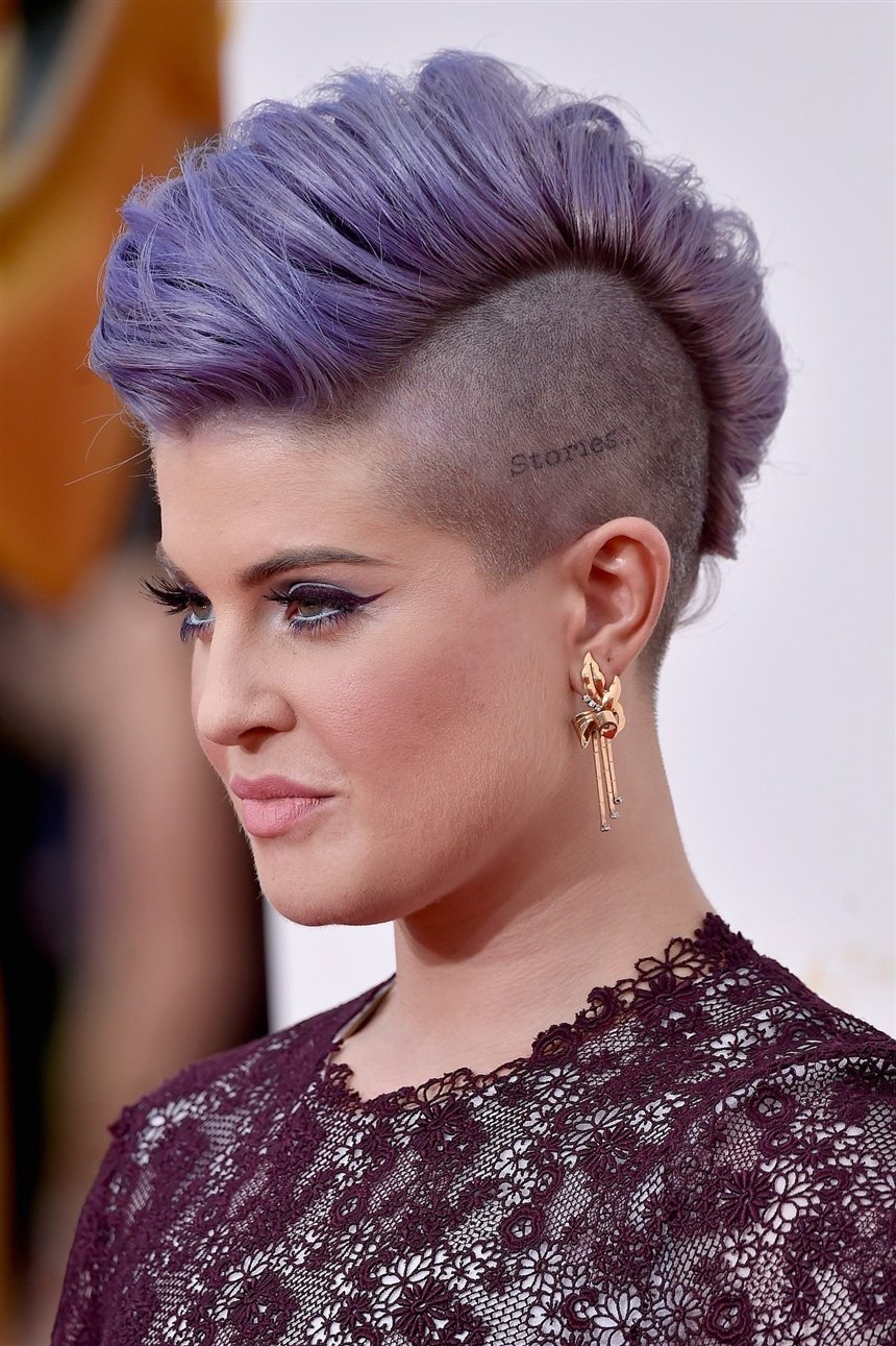 Прически для круглолицых дам